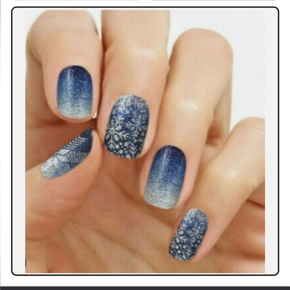 Color Street Easy Peel & Stick Polish Strips “Good Chill To All” - Picture 4 of 4